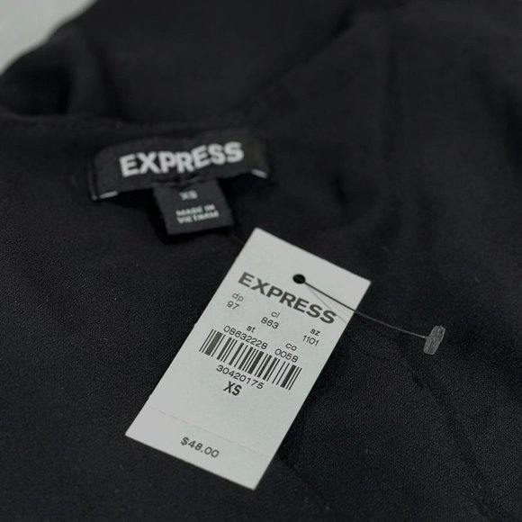 Express Ruffle Front V-Neck Cami - Picture 4 of 4